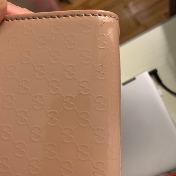 GUCCI Patent Microguccissima Small Clutch - Picture 10 of 10